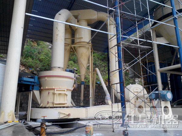 磨粉現(xiàn)場作業(yè)