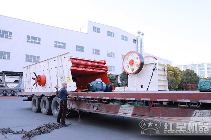 紅星鄂式破石機發(fā)往山西