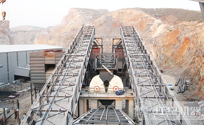 一小時100噸煤炭破碎生產線現(xiàn)場