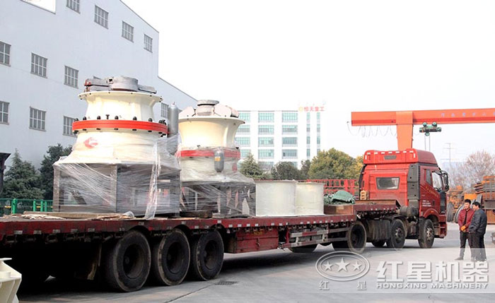 大產(chǎn)量圓錐破碎機(jī)器發(fā)貨忙