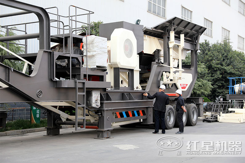 客戶來廠參觀輪胎式移動破