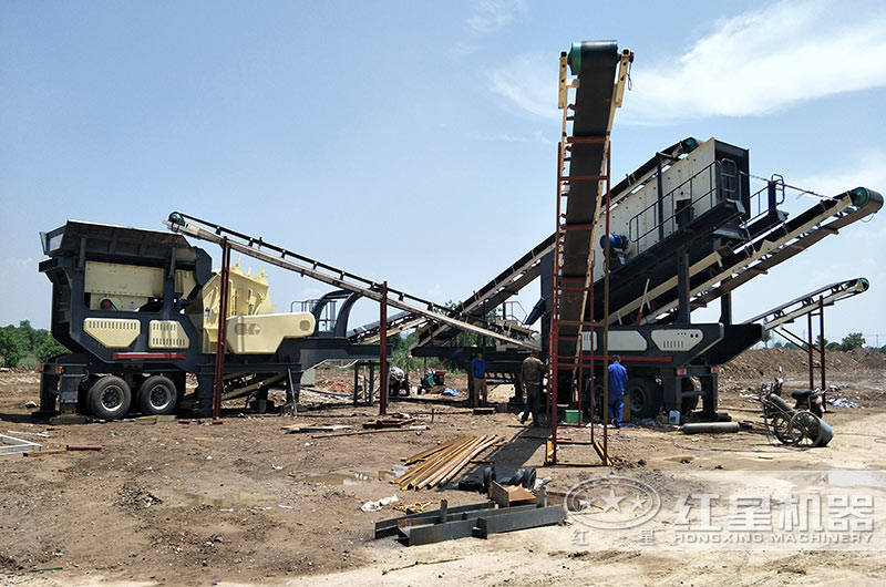 移動(dòng)式破碎生產(chǎn)現(xiàn)場