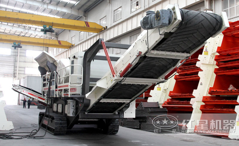 機(jī)械化程度較高的移動(dòng)破碎機(jī)