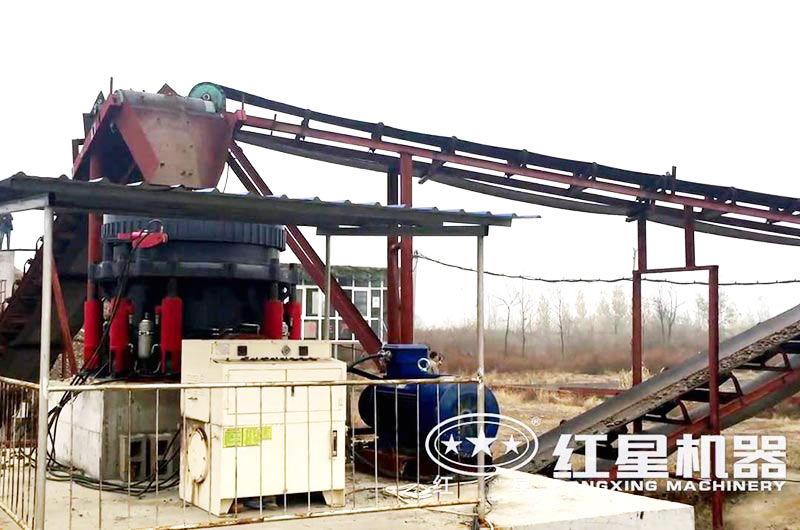 破碎生產(chǎn)現(xiàn)場實(shí)拍