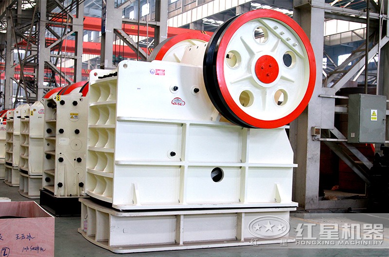 大型顎式破碎機