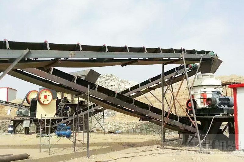 大型石頭破碎生產(chǎn)現(xiàn)場